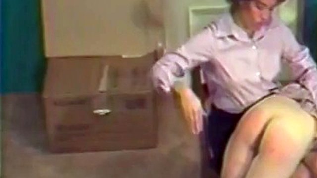 Vintage Spanking (bubble butt)