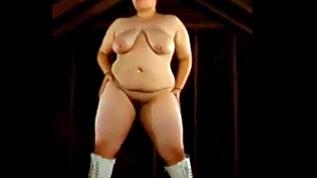 Bbw babe NN strip. dance and fucking herself, with a dildo: Amateur, Pornhub & Latina Porn