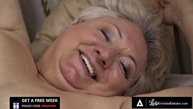 Big Cock Pounds BBW's Old Pussy Hard