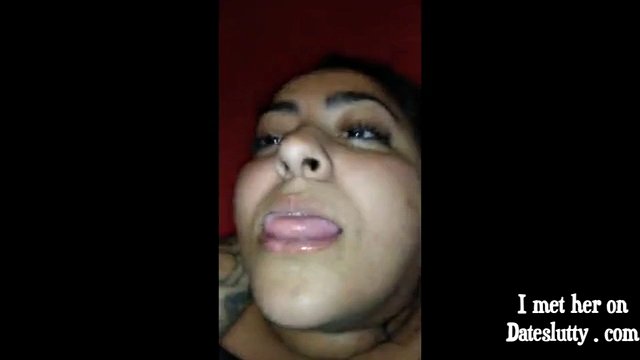 Arab submissive wife crawls to be used