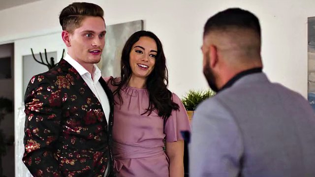 MODERN SINS - CURVY SECRETARY SOPHIA BURNS' HOT MMF THREESOME WITH BISEXUAL BF AND BOSS!