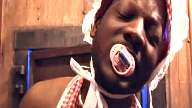 Bukkake: oral seks, sarışın ve hardcore porno