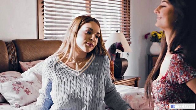 Busty Eliza Ibarra, Gabbie Carter, and Lulu Chu Fuck Each Other in Double Penetration as Three