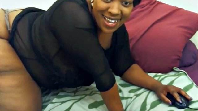 lots of ebony bbw booty to handle