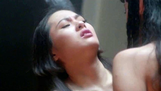 Shū Qí in einem Erotikfilm aus Hongkong