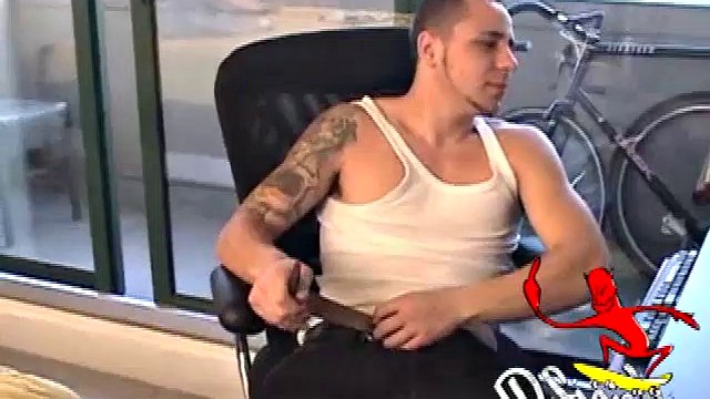 Bradley is back in front of the cameras for another hot solo. This hunk is so turned on by the internet porn he's watching, he pulls out his cock and gets straight to work.