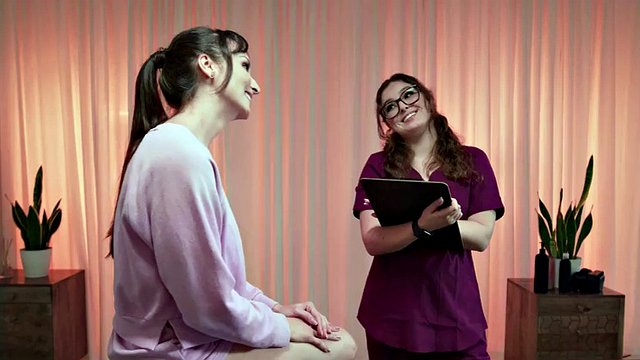 ALL GIRL MASSAGE - Naughty VR Massage Turns Into Steamy Scissoring Fun Betwen Two Sexy Lesbian