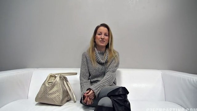 Czech ugly and skinny blonde bitch casts her puss