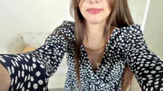 Pretty skinny teen babe webcam teasing and dancing: Amateur, Brunette & Solo Porn