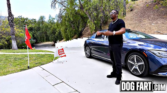 Big Tits Blonde Realtor Cyber Doll Deepthroats Slim Poke's Massive BBC to Seal the S