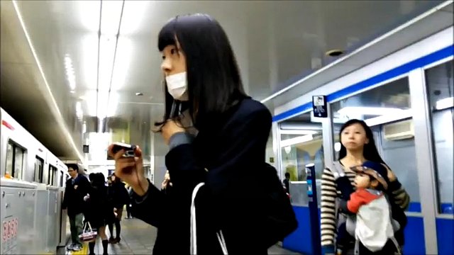 Japon Sevimli Bakire Kız Etek Altı