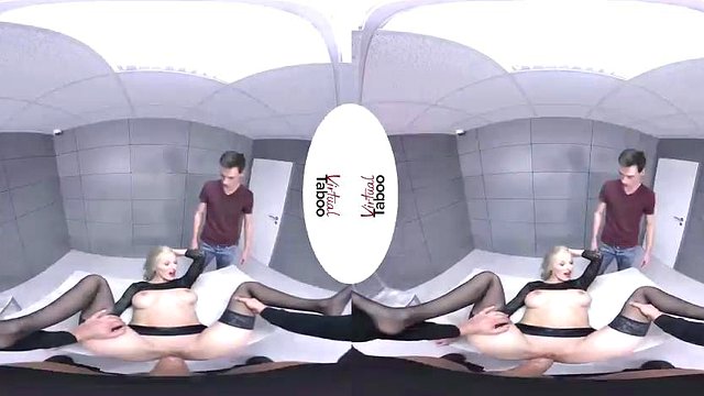 ألقي القبض على أمي الملاعين من أجل الحرية