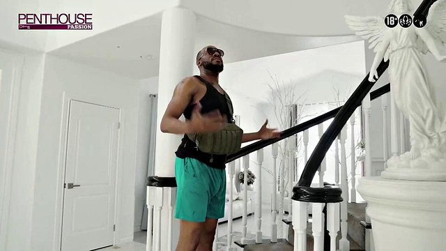 Gal Ritchie Sucks Ebony Stud's Cock Then Rides Him Hard