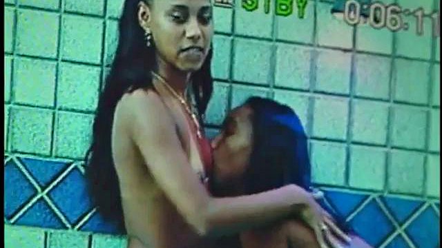 Black bull makes two Latinas scream in joy