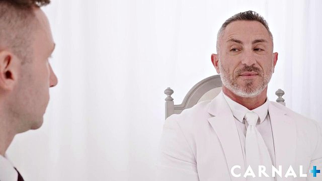 Oz Daddy's Slippery Casting Toy Interview with Miles Fallon and Jack Andram