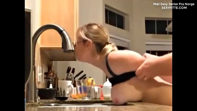 sexy norwegian mom