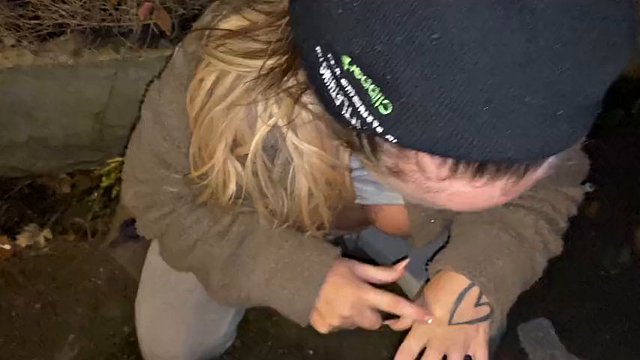 Cracky offered juice to cum on her face