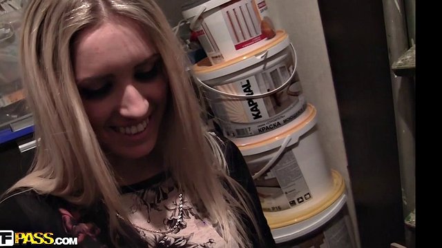 Real public sex with an insatiable blondie