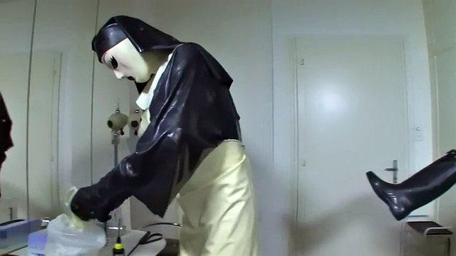 Sex slave in gimp suit gets his ass pumped