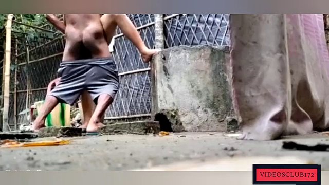 Excited bitch has fun with a guy near the house