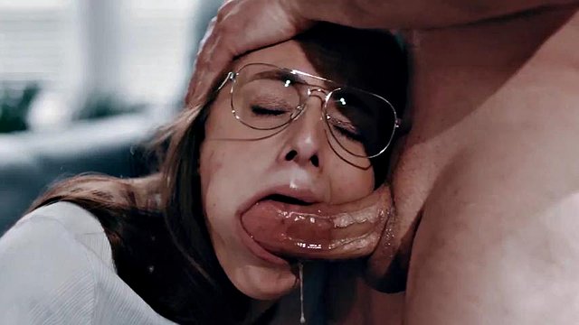21 SEXTURY - Lana Roy Offers Up Her Holes For An INSANE Double-Stuffing!