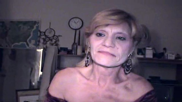 Ghetto Nonna Sposa Il vecchio Gremlin succhia il cazzo sporco più giovane!