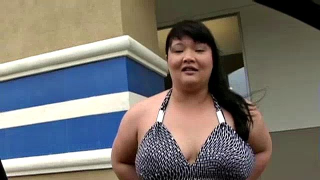 cute bbw in the mall