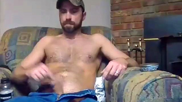 Daddy in Jeans Jerk Off on Webcam