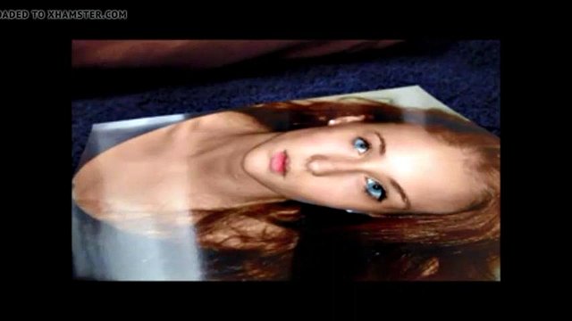 Sophie Turner Cum Tribute Compilation