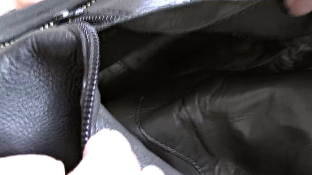 Lesbian Boot Licking Femdom