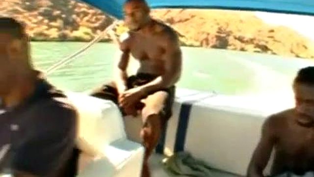 Victoria Allure Big Butt Boat Trip