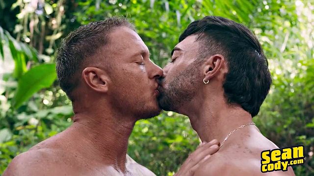 SEAN CODY - Jax Tops Taylor Outdoors, While Holden And Paul Get Wet And Wild With Passionate Beach Kisses