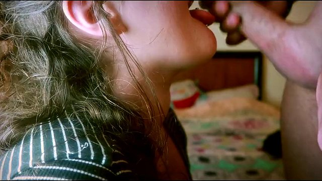 CLOSEUP DEEP BLOWJOB WITH CUM AT THE END