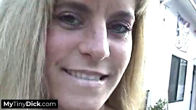 A stunning blonde MILF expert in small dick blowjobs
