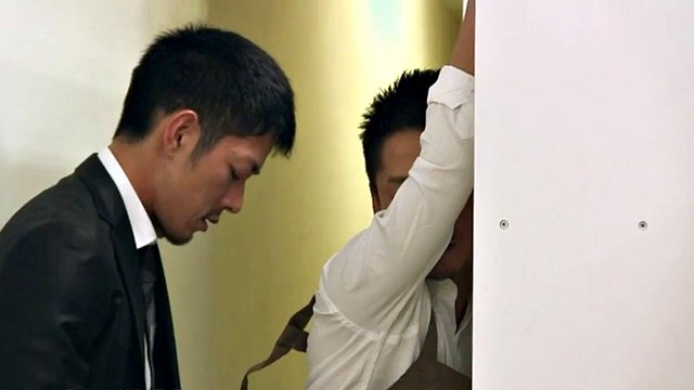 Japanese gays fuck in the library