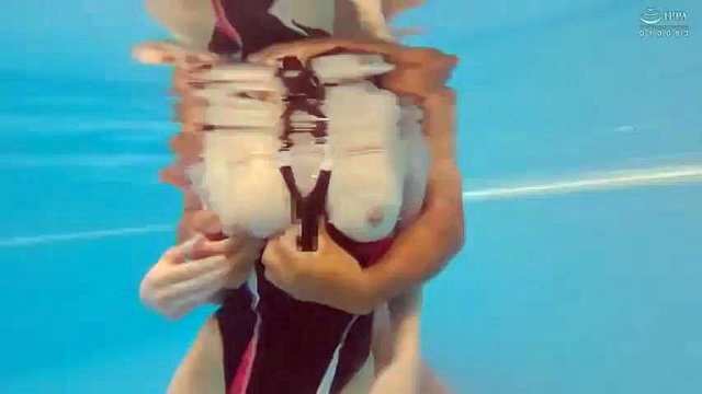 rotorswims: porno amatoriale, con ragazze e in costume da bagno