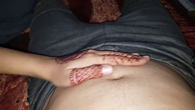 Step sister starts masturbating her step brother full video