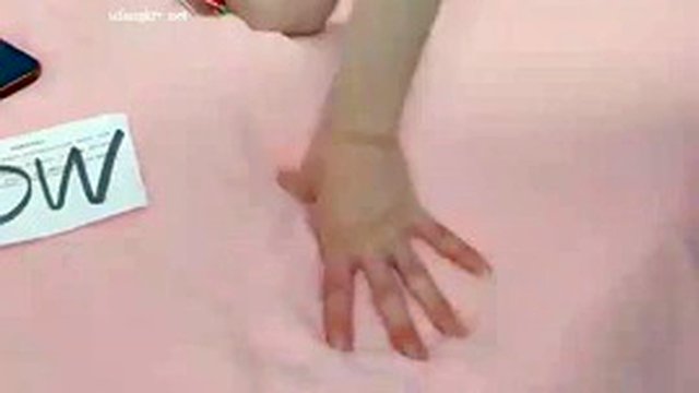 Heavy nuclear bomb! Yoga Goddess ~ 20 hours of collection, [Wonderful Yeah], doing yoga, sex, China live broadcast boutique young woman with a good figure, waist and buttocks.mp4 (5)
