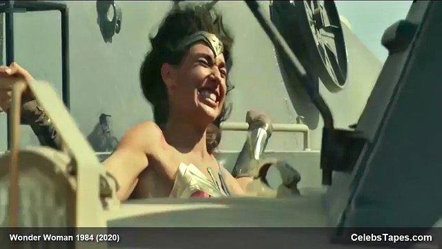 Sexy Gal Gadot cleavage
