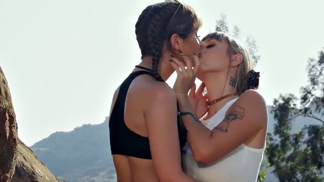 Bigtitted lesbo babe pussyeaten and fingered outdoor