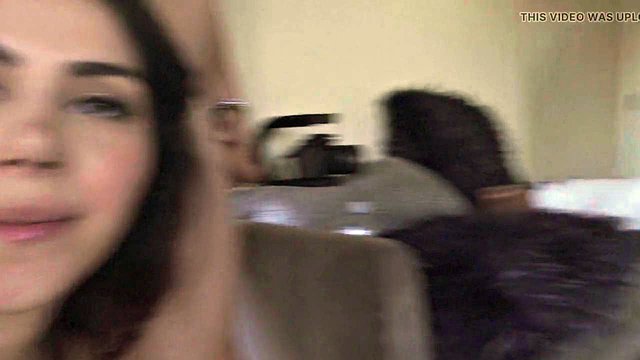 تامی وود پوند والنتینا ناپی به سبک سگی بزرگ