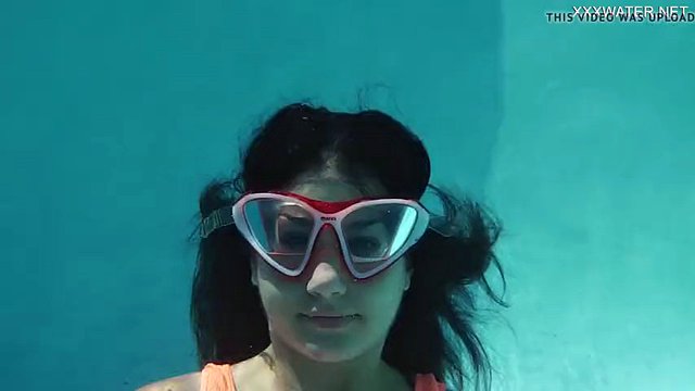 underwater gymnastics with micha