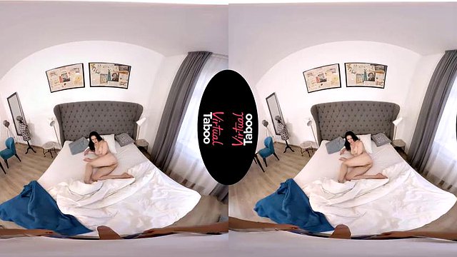 Il dovere della sorellastra di dare un po 'di bottino a fratello