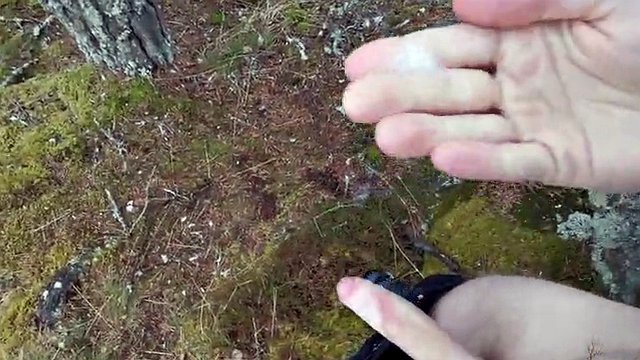Spytt som glidemiddel = Fantastisk cumshot! Å ta kuen min ut offentlig og gi henne det hun trenger