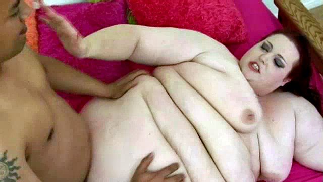 SSBBW legs spread for a black cock
