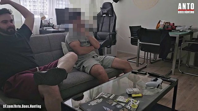 Mein heterosexueller Freund Burak und ich hängen wieder zusammen und er überraschte mich mit einer tollen Idee!