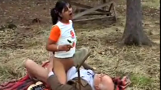 Teen salva un vecchio nei boschi