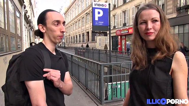 Mélanie, a fan of sodomy, has three good cocks all to herself