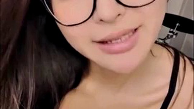 Lil Black masturbates and talks dirty in Japanese