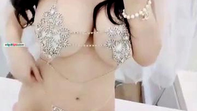 Domestic top-quality big-breasted internet celebrity model "Zhu Keer" has a large-scale beautiful wedding dress private photo: Big Tits, Japanese & Cam Porn